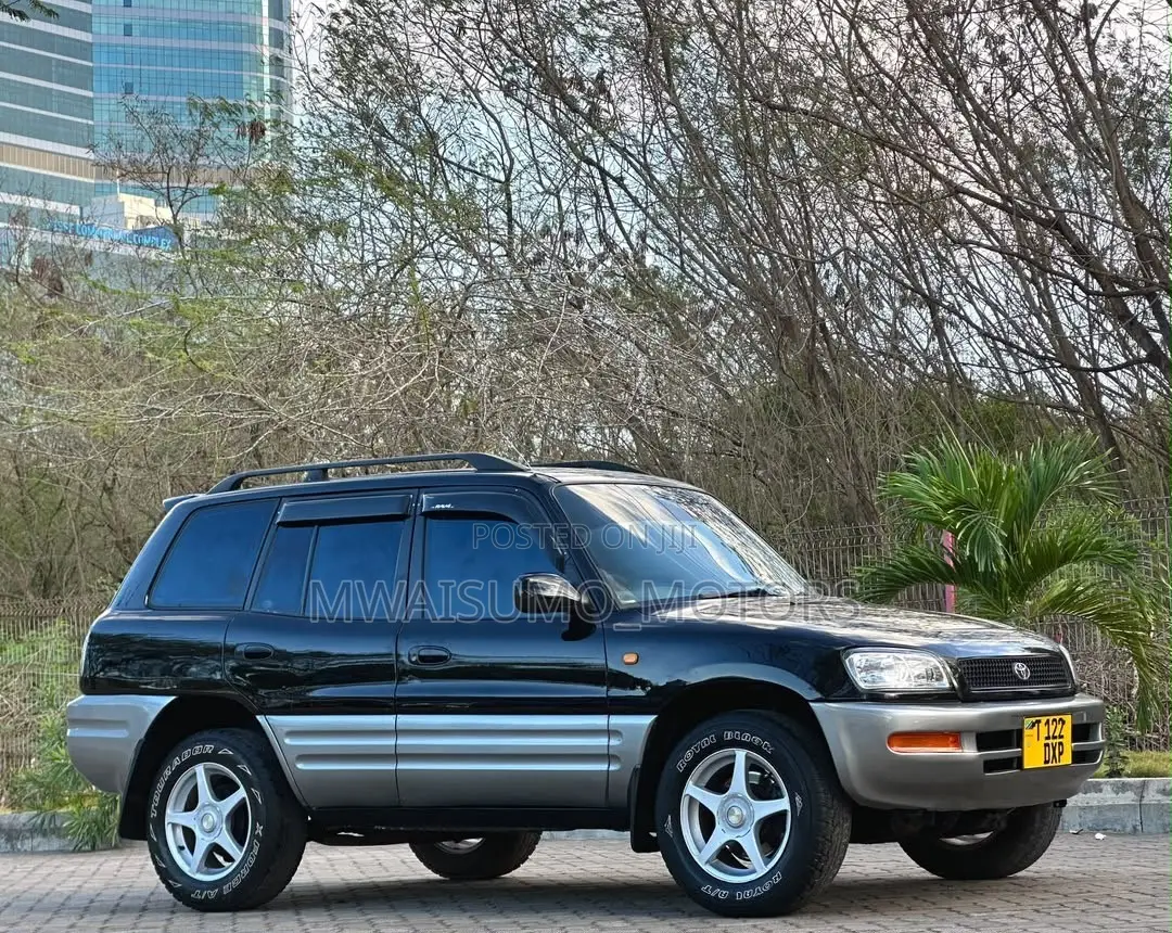 Toyota RAV4 1999 Matt Black