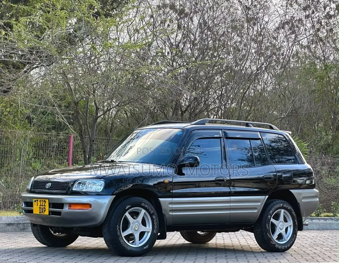 Toyota RAV4 1999 Matt Black