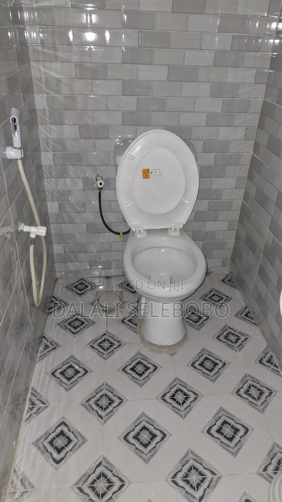 1bdrm Bedsitter in Mwenge Tra, Kijitonyama for rent