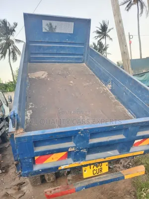 Canter Tipper DUMP Tone 2 1⁄2