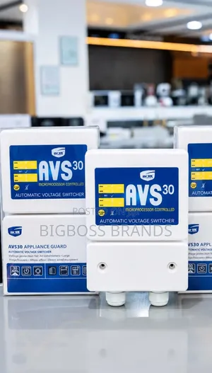 Mr Uk Avs 30 Amps [Automatic Voltage Switcher]