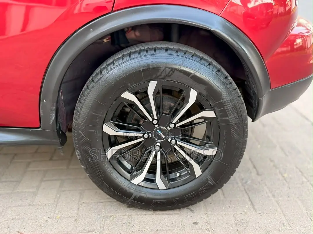 Nissan Juke 2012 Red