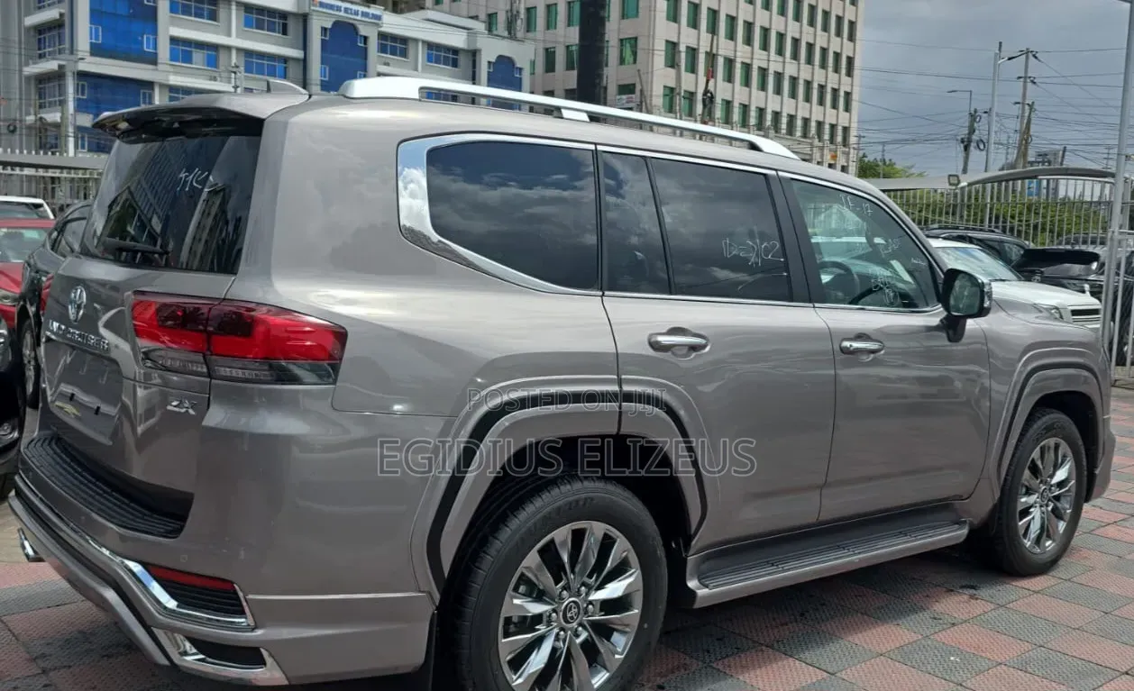 New Toyota Land Cruiser 2025 Beige