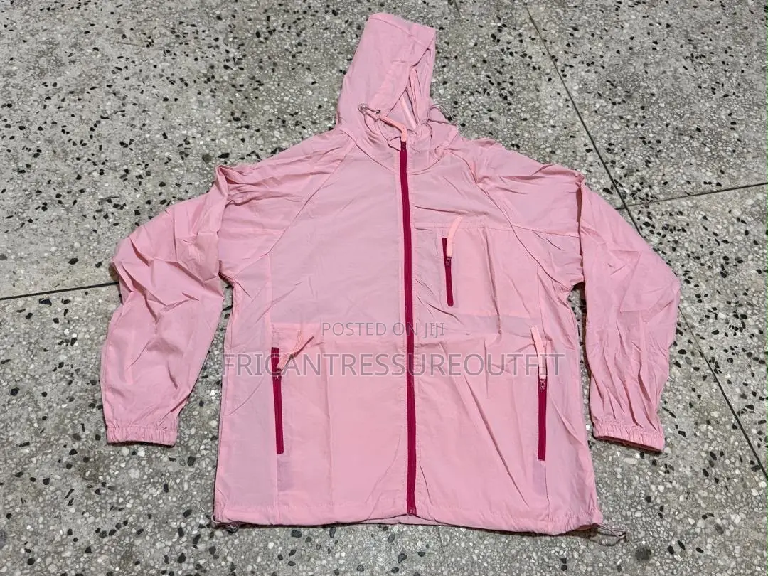 Lightweight Windbreakers Featuring a Contrasting Gray Zipper