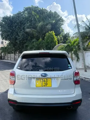 Subaru Forester 2012 White