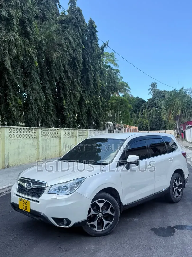 Subaru Forester 2012 White