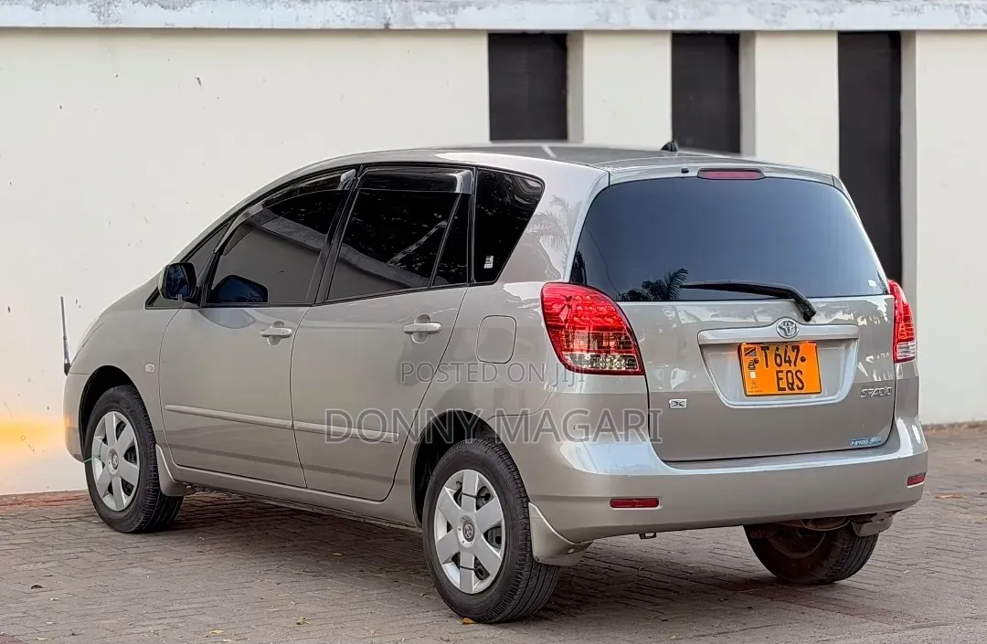 Toyota Corolla Spacio 2006 Silver