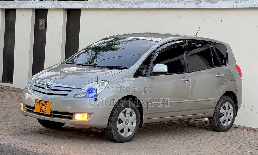 Toyota Corolla Spacio 2006 Silver