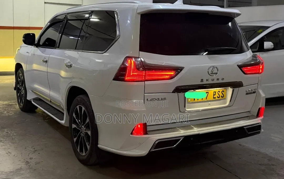 Toyota Land Cruiser 2021 White