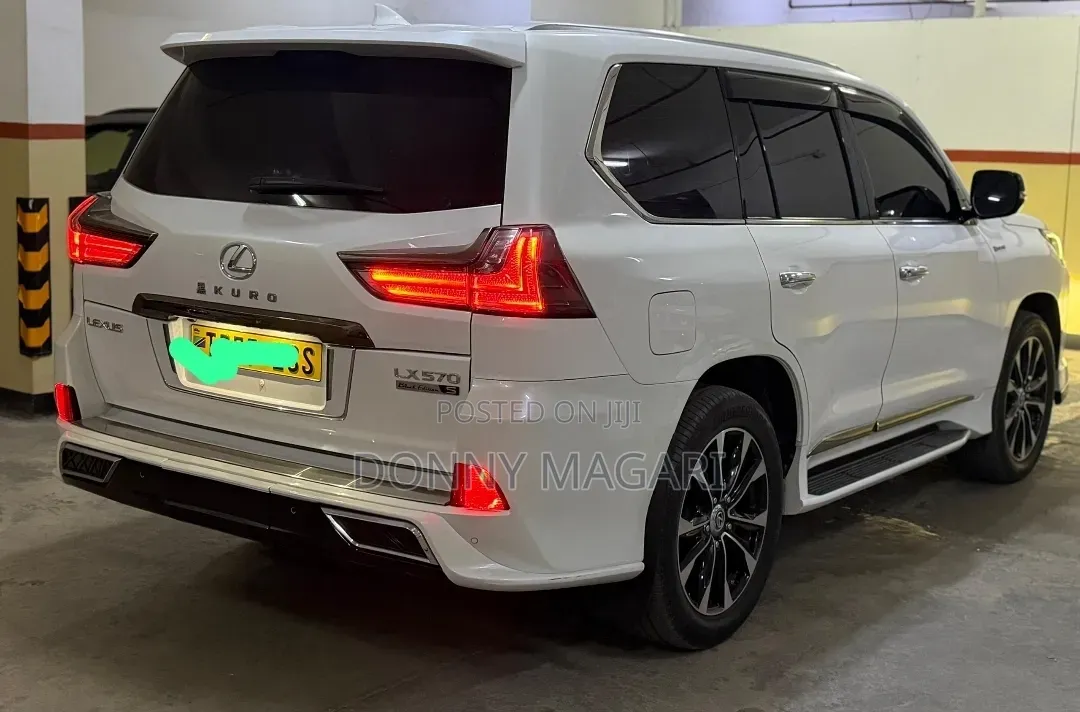 Toyota Land Cruiser 2021 White