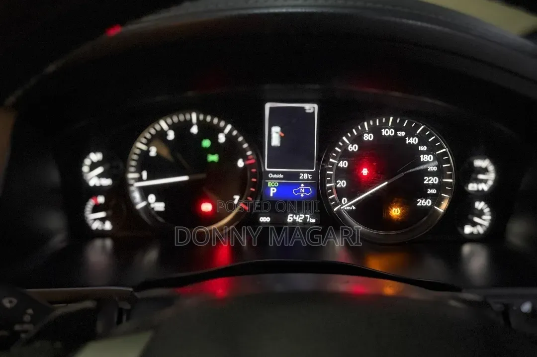 Toyota Land Cruiser 2021 White