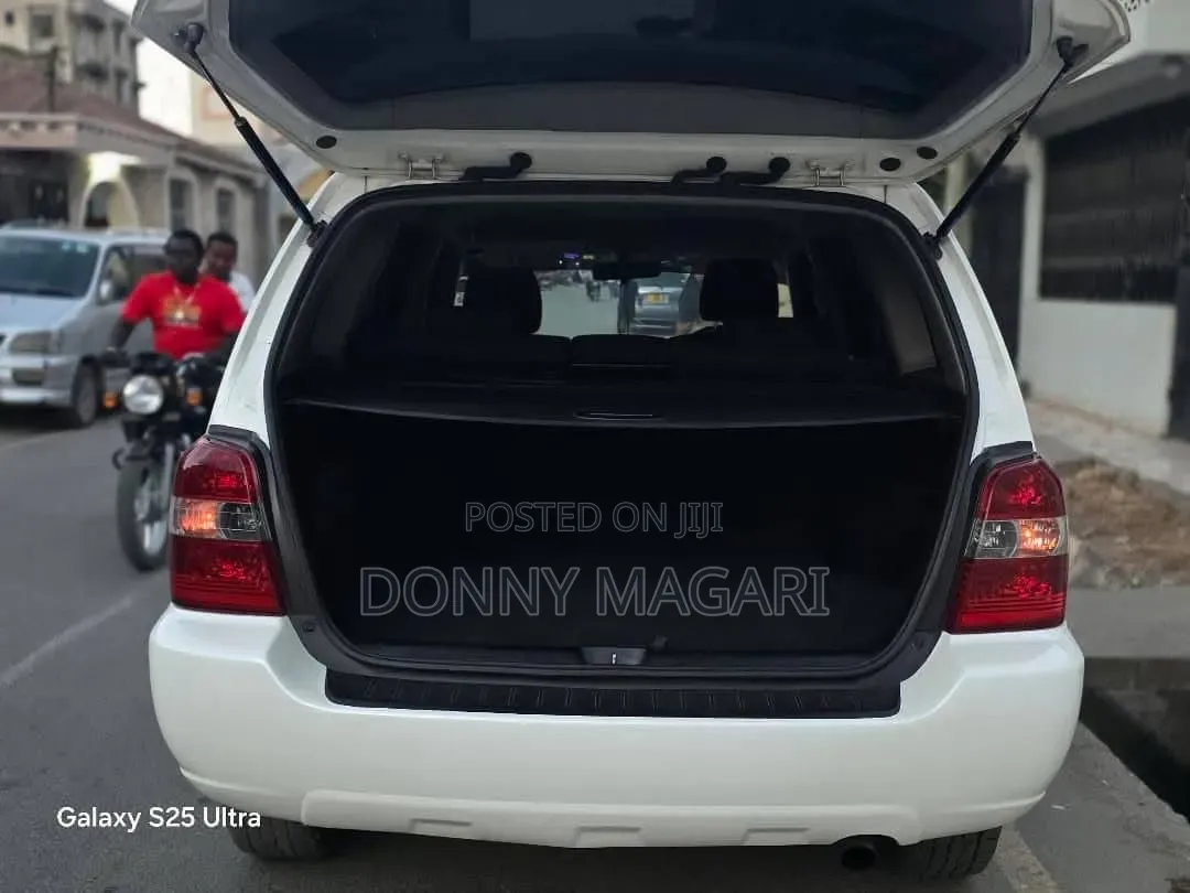 Toyota Kluger 2006 White