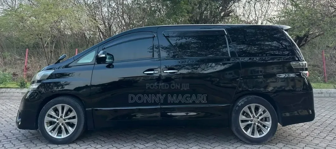 Toyota Vellfire 2009 Black