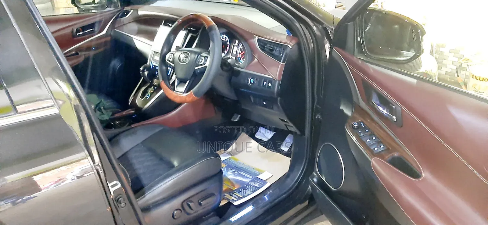 Toyota Harrier 2.0 2015 Brown