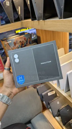 New Samsung Galaxy Z Fold8 256 GB Black
