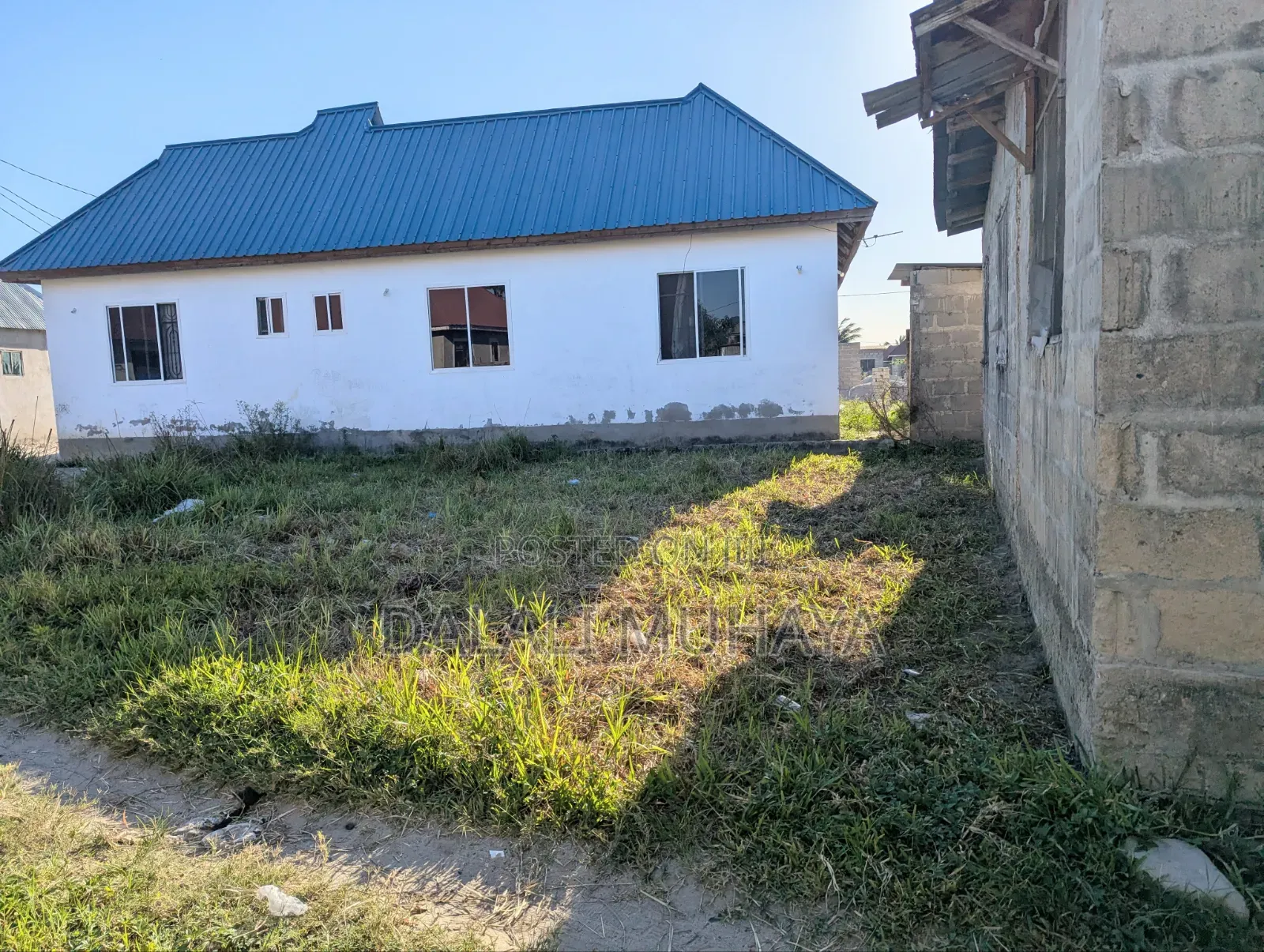 Kiwanja K I N a U Z W a TSH 11,000,000 Milioni