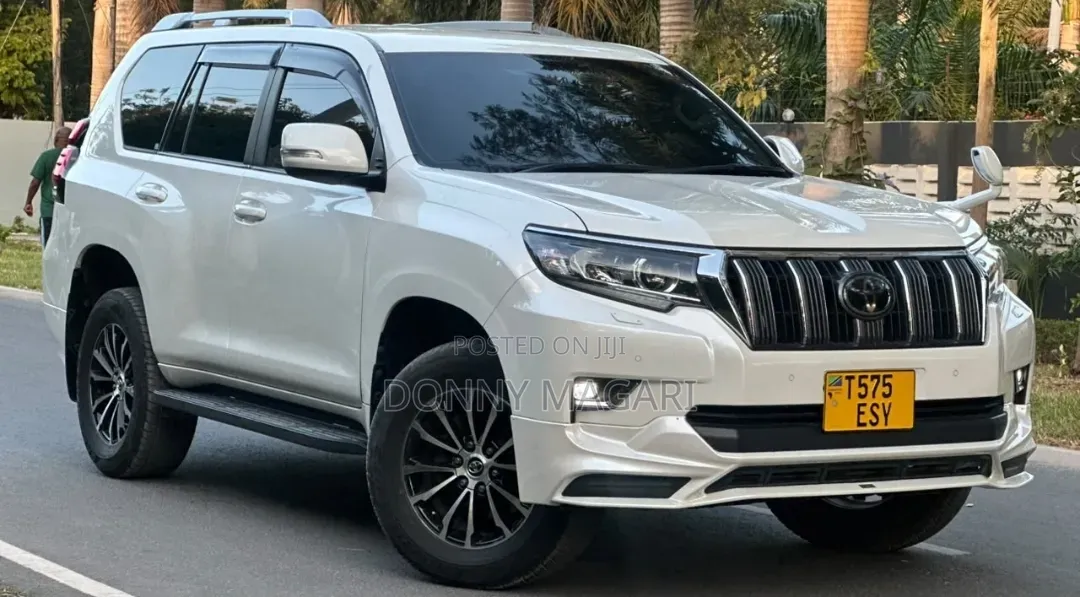 Toyota Land Cruiser Prado 2020 White