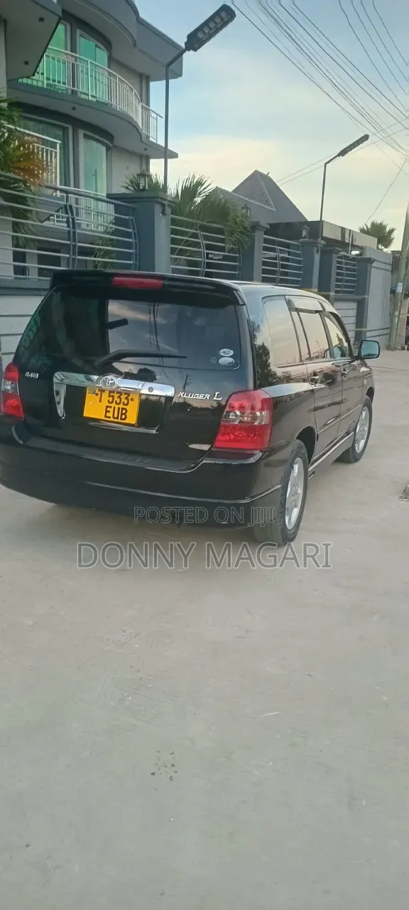 Toyota Kluger 2005 Black