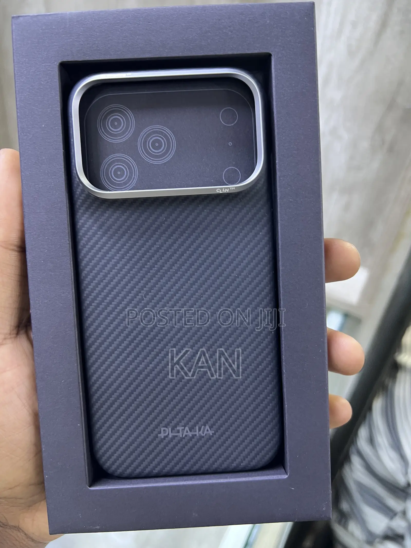 Black Pitaka Case 18/17 Pro Max