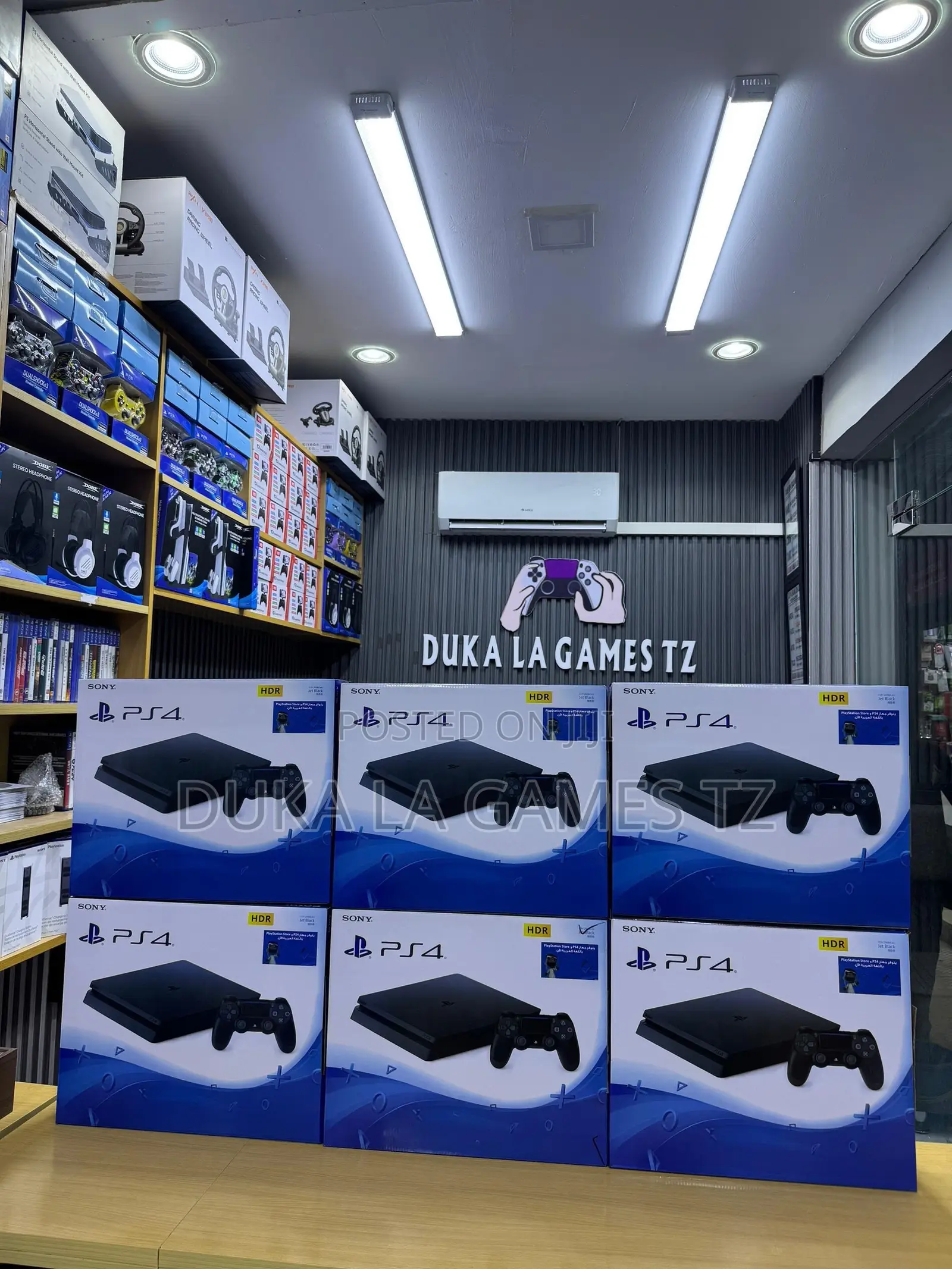 PlayStation 4 Slim