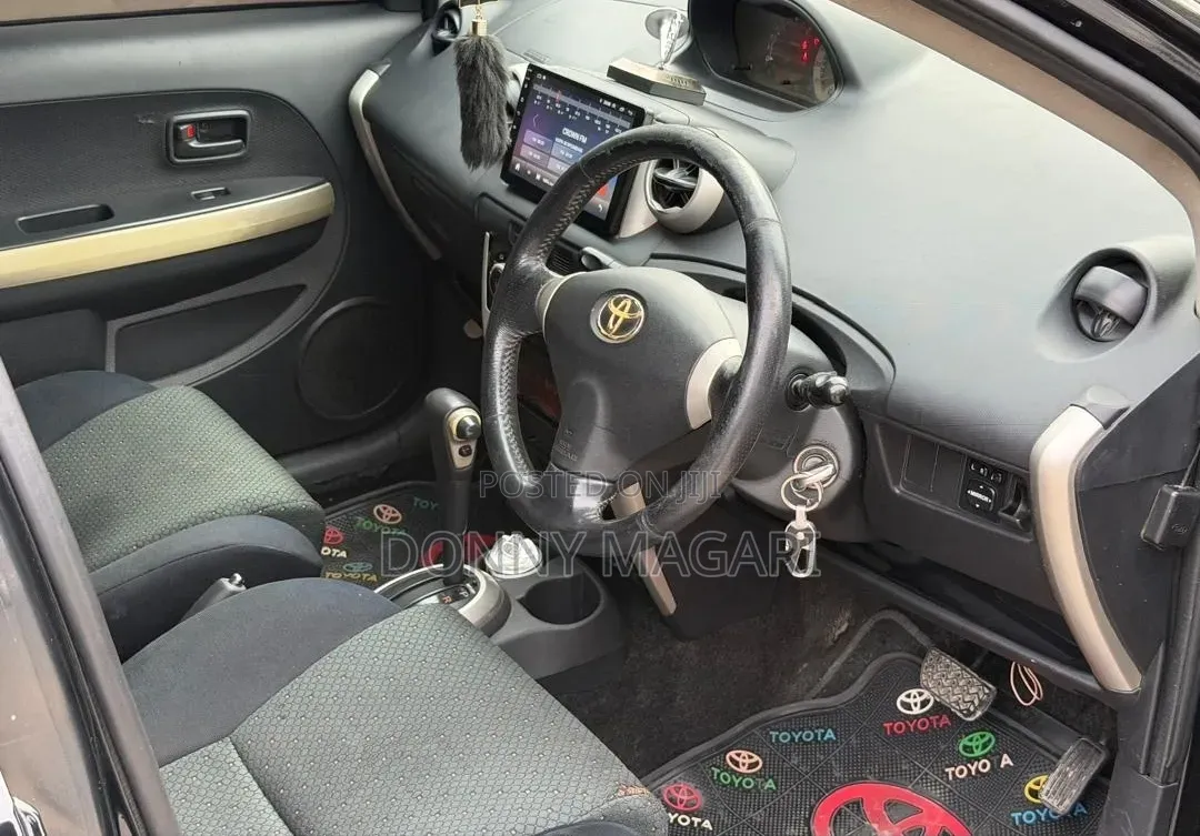 Toyota IST 2006 Black