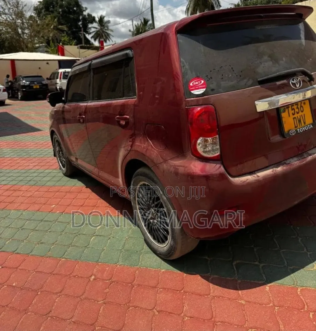 Toyota Corolla Rumion 2008 Maroon