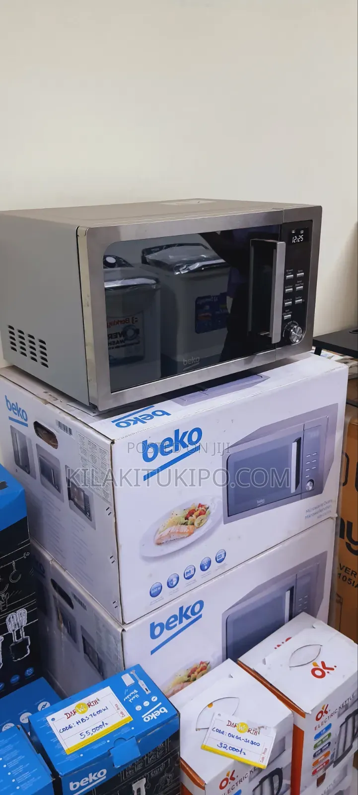 The Beko MOF23110X Is an 800W, 23-Litre Compact Solo Microwave