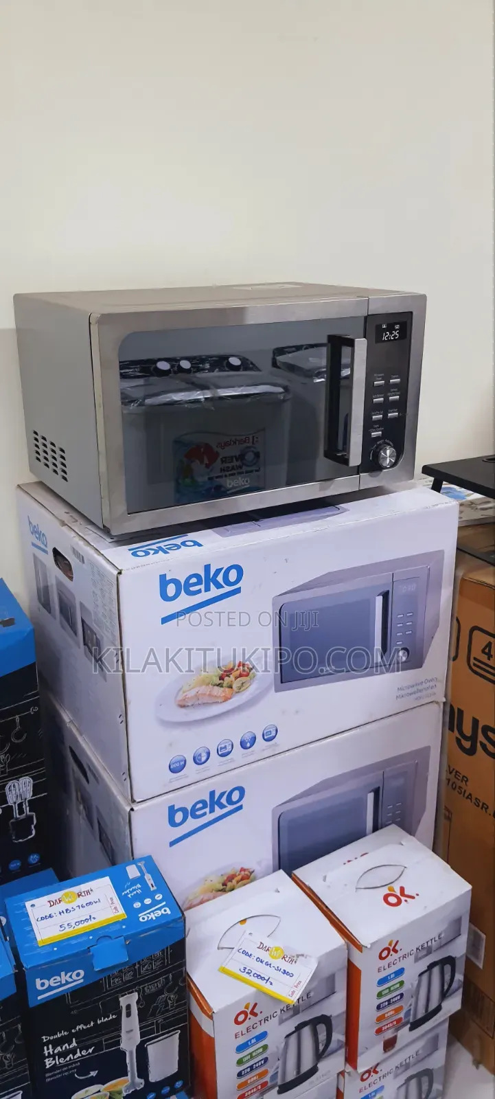 The Beko MOF23110X Is an 800W, 23-Litre Compact Solo Microwave