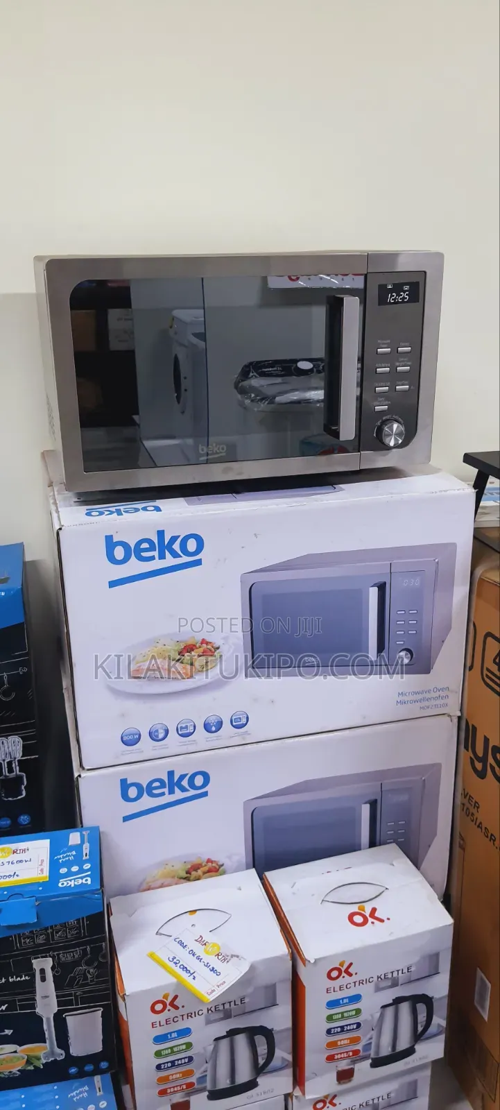 The Beko MOF23110X Is an 800W, 23-Litre Compact Solo Microwave