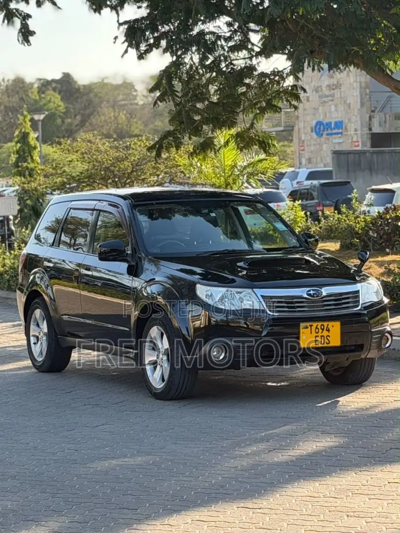 Subaru Forester 2010 Black