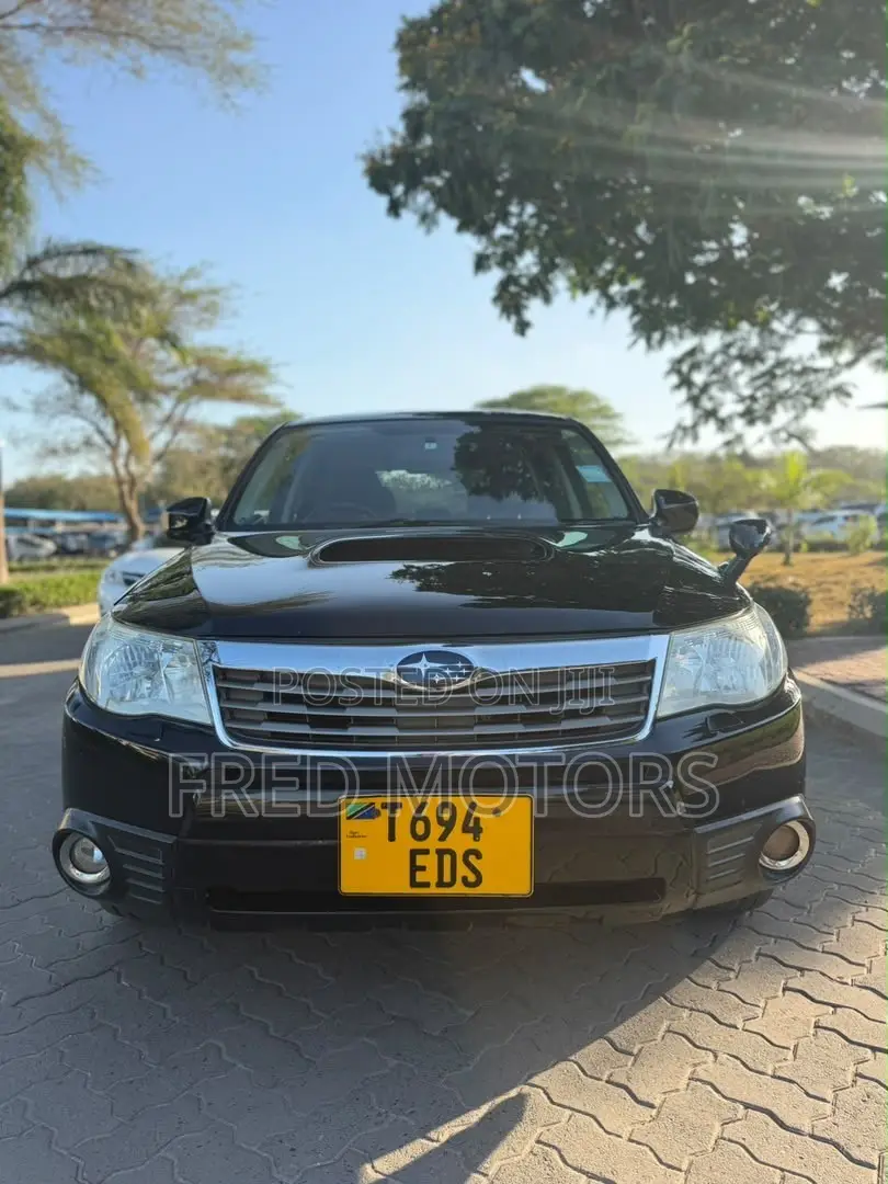 Subaru Forester 2010 Black