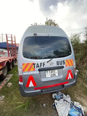 Nissan Caravan (Urvan) 2010 Grey