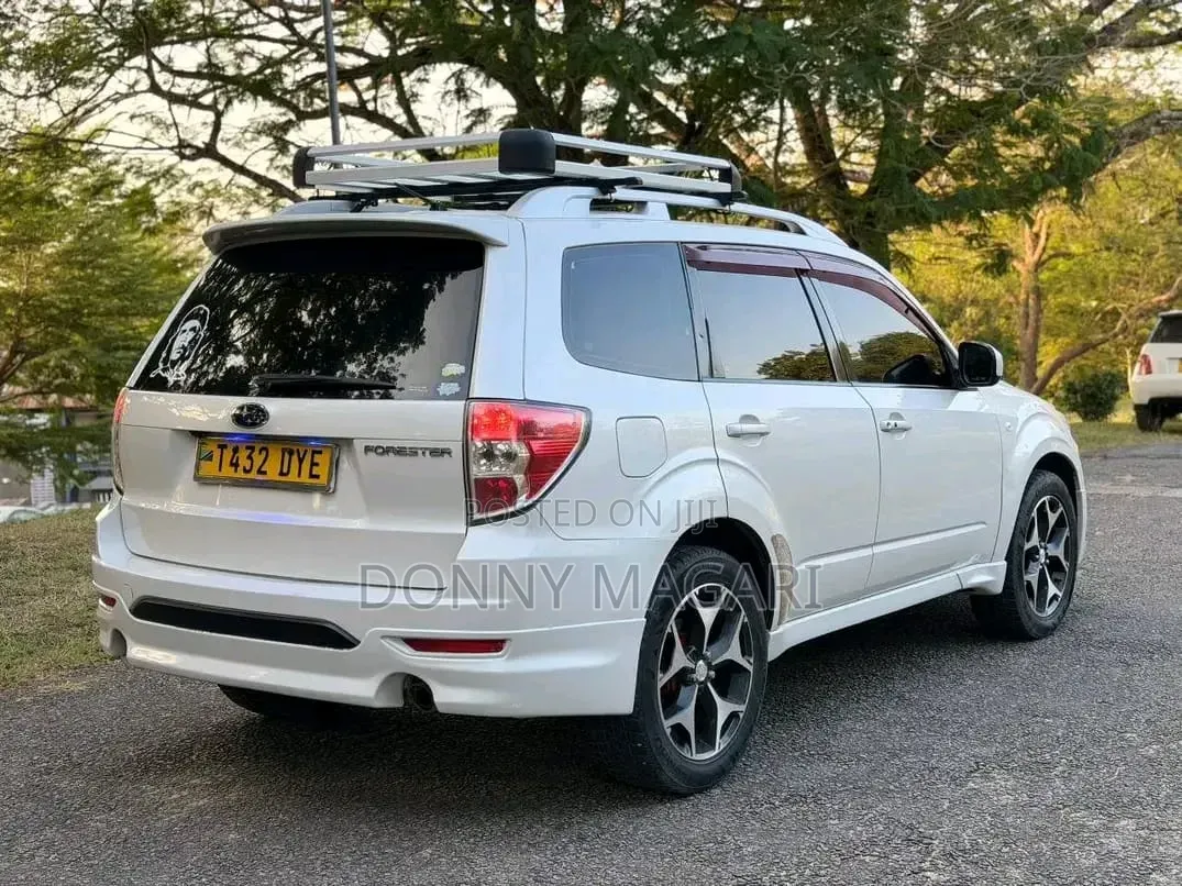 Subaru Forester 2009 White