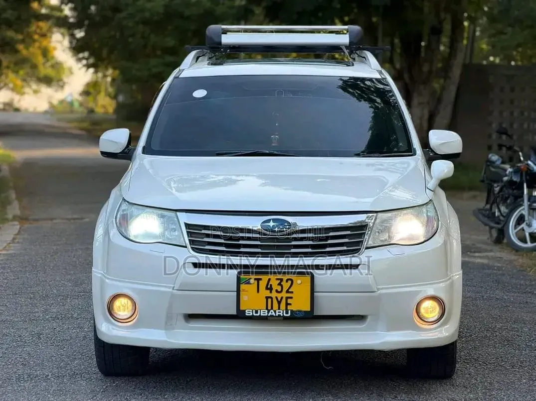 Subaru Forester 2009 White