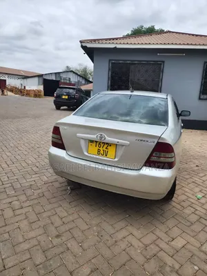 Toyota Corolla 2000 Silver