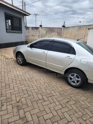 Toyota Corolla 2000 Silver