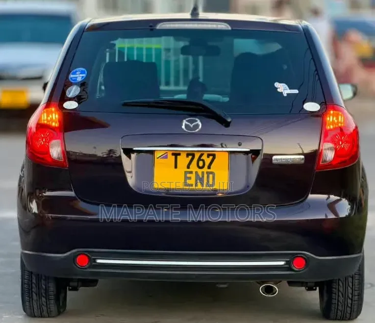 Mazda Verisa 2010 Maroon