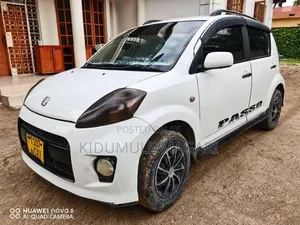 Toyota Passo 2004 Pearl