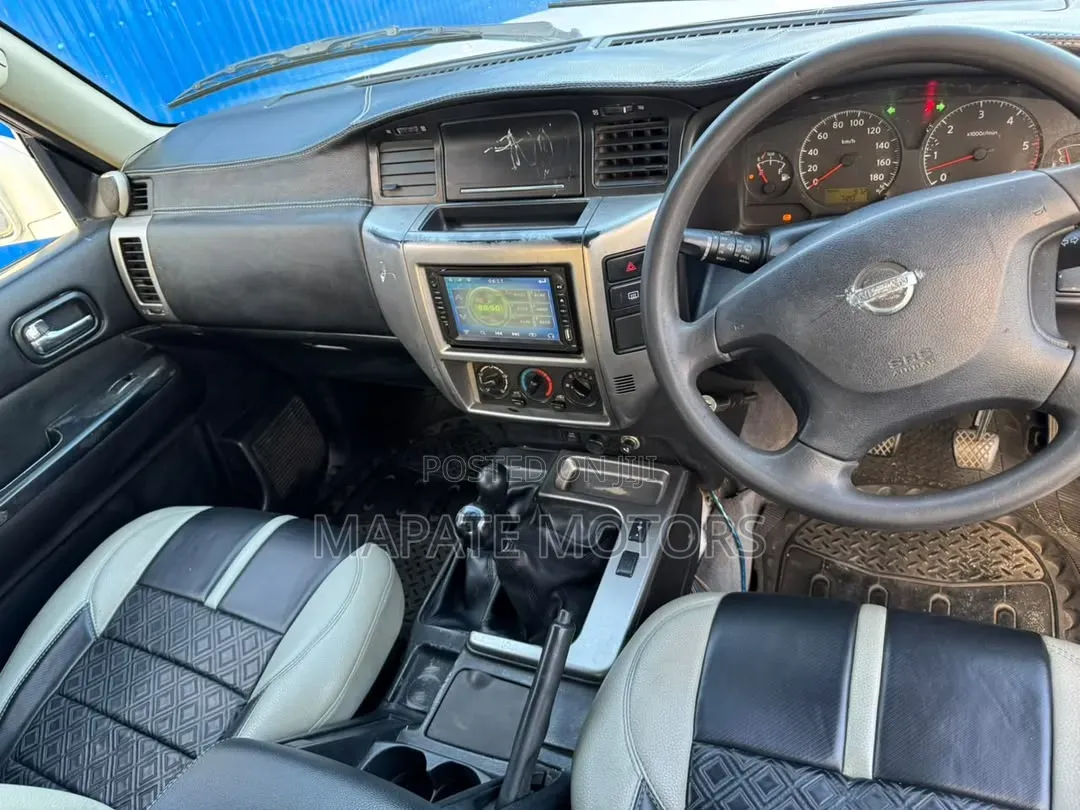 Nissan Patrol 2002 White