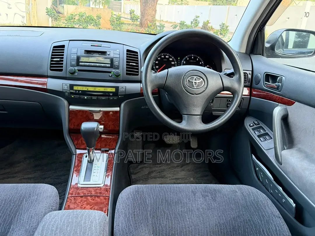 Toyota Premio 1.5 FWD 2005 Black