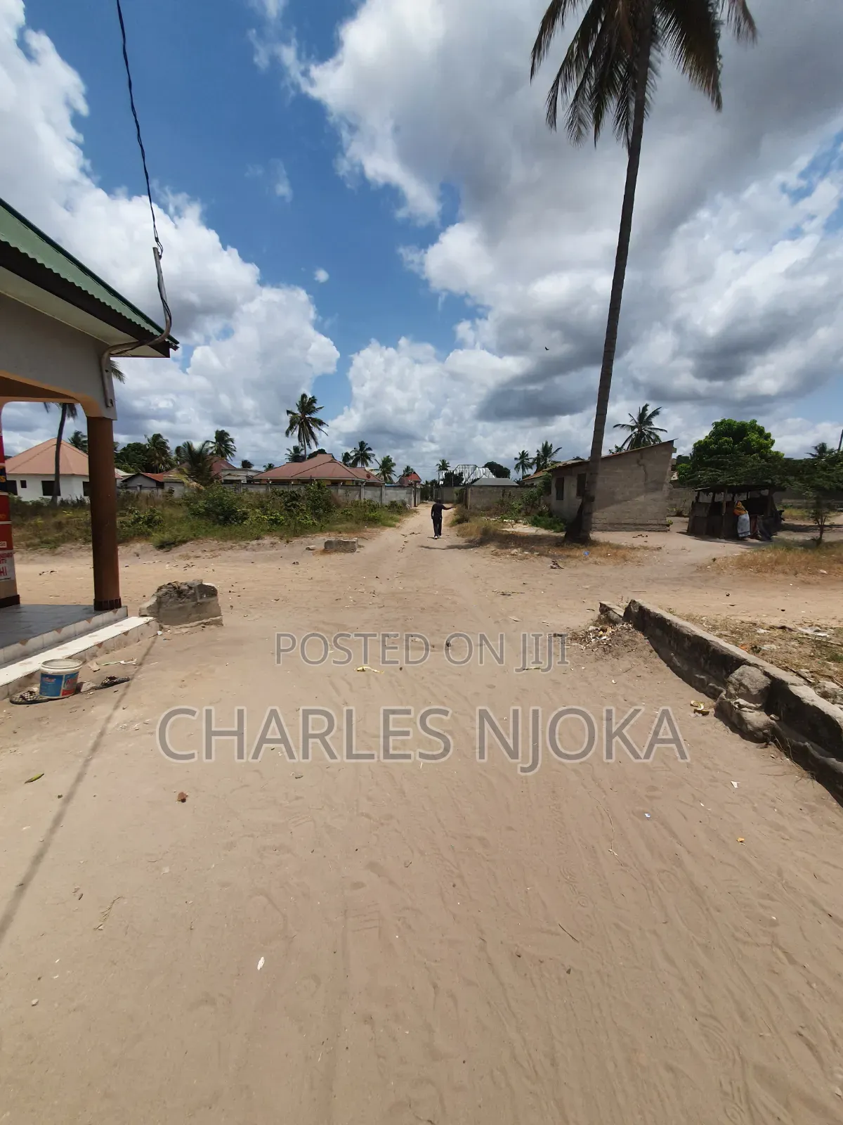 Furnished 6bdrm House in Halisi, Ukonga for sale