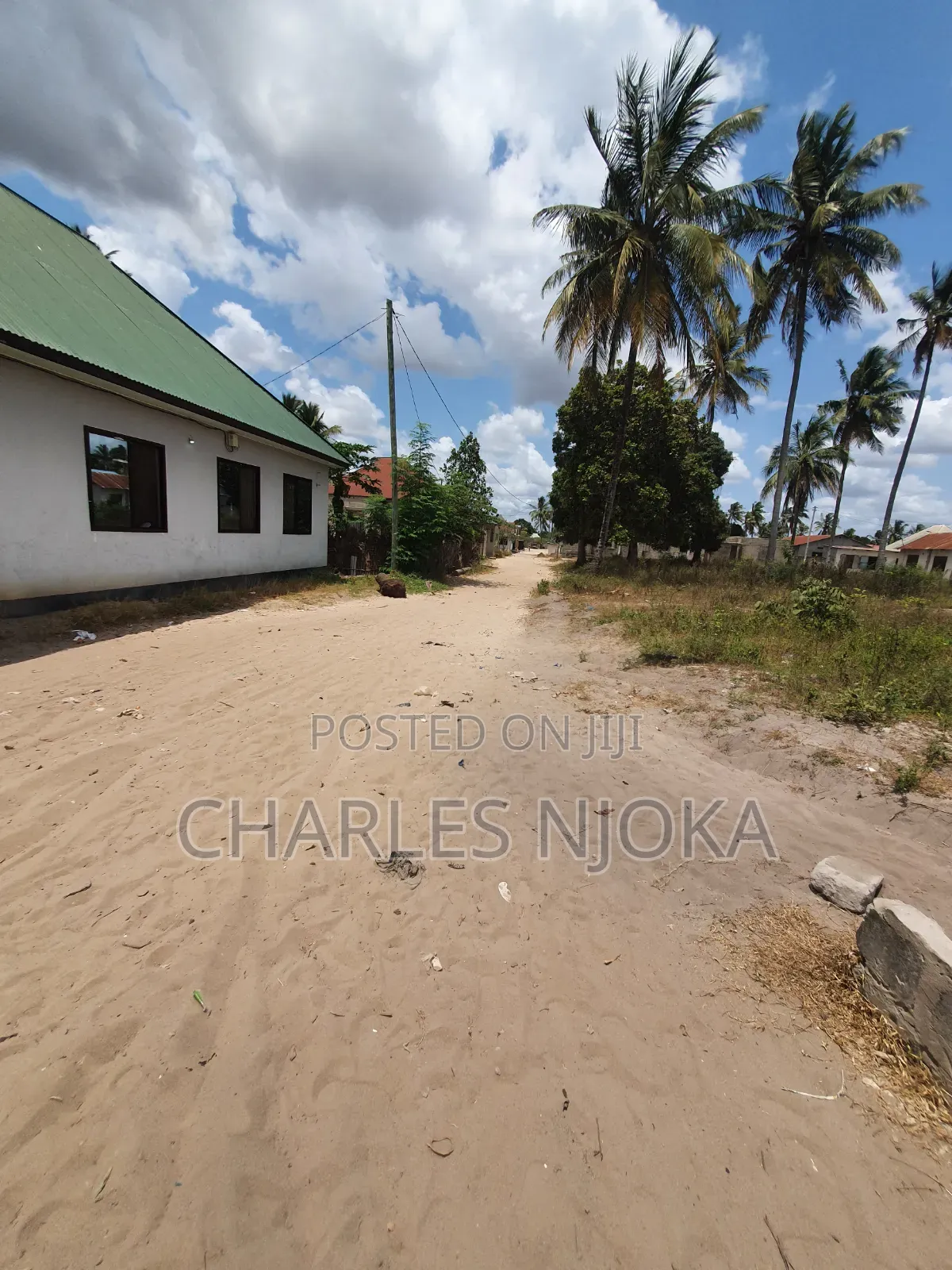 Furnished 6bdrm House in Halisi, Ukonga for sale