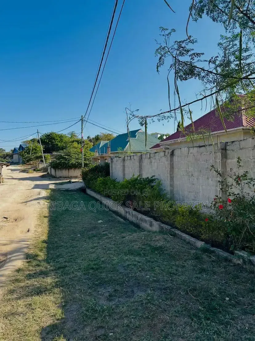 Plot for Sale in Salasala Benako