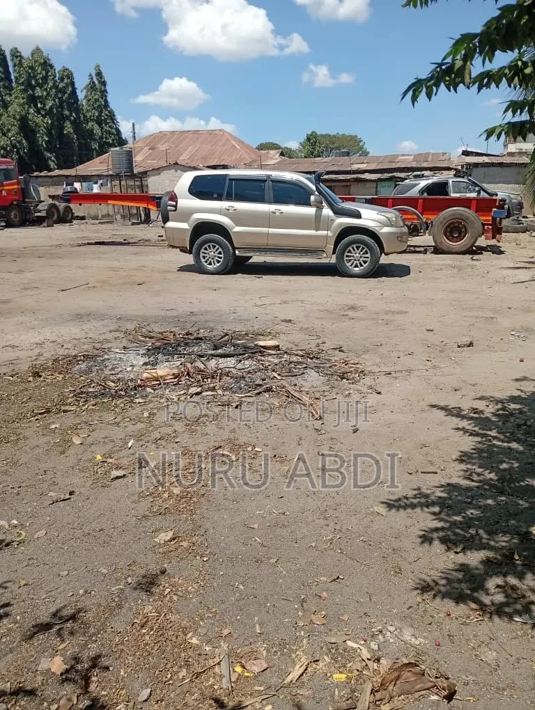Toyota Land Cruiser Prado 2.7 3dr 2004 Silver