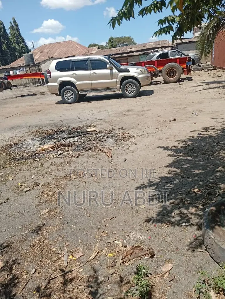 Toyota Land Cruiser Prado 2.7 3dr 2004 Silver
