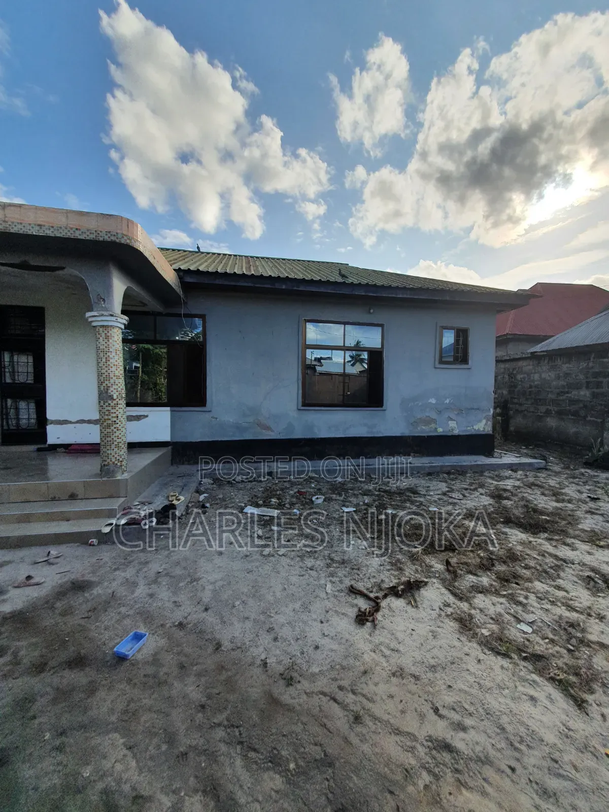 Furnished 6bdrm House in Chuo Rada, Ukonga for sale