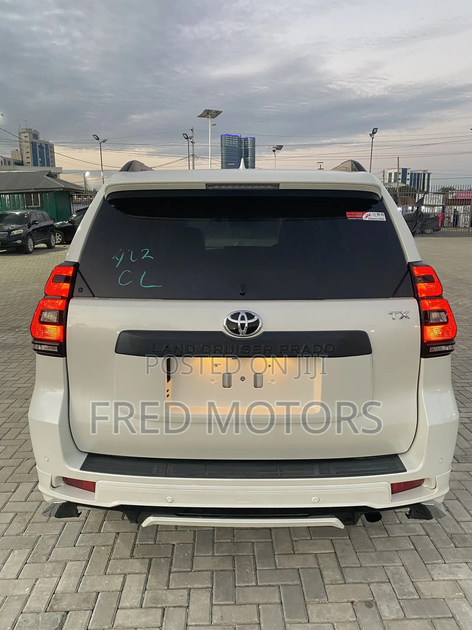 Toyota Land Cruiser Prado 2022 White