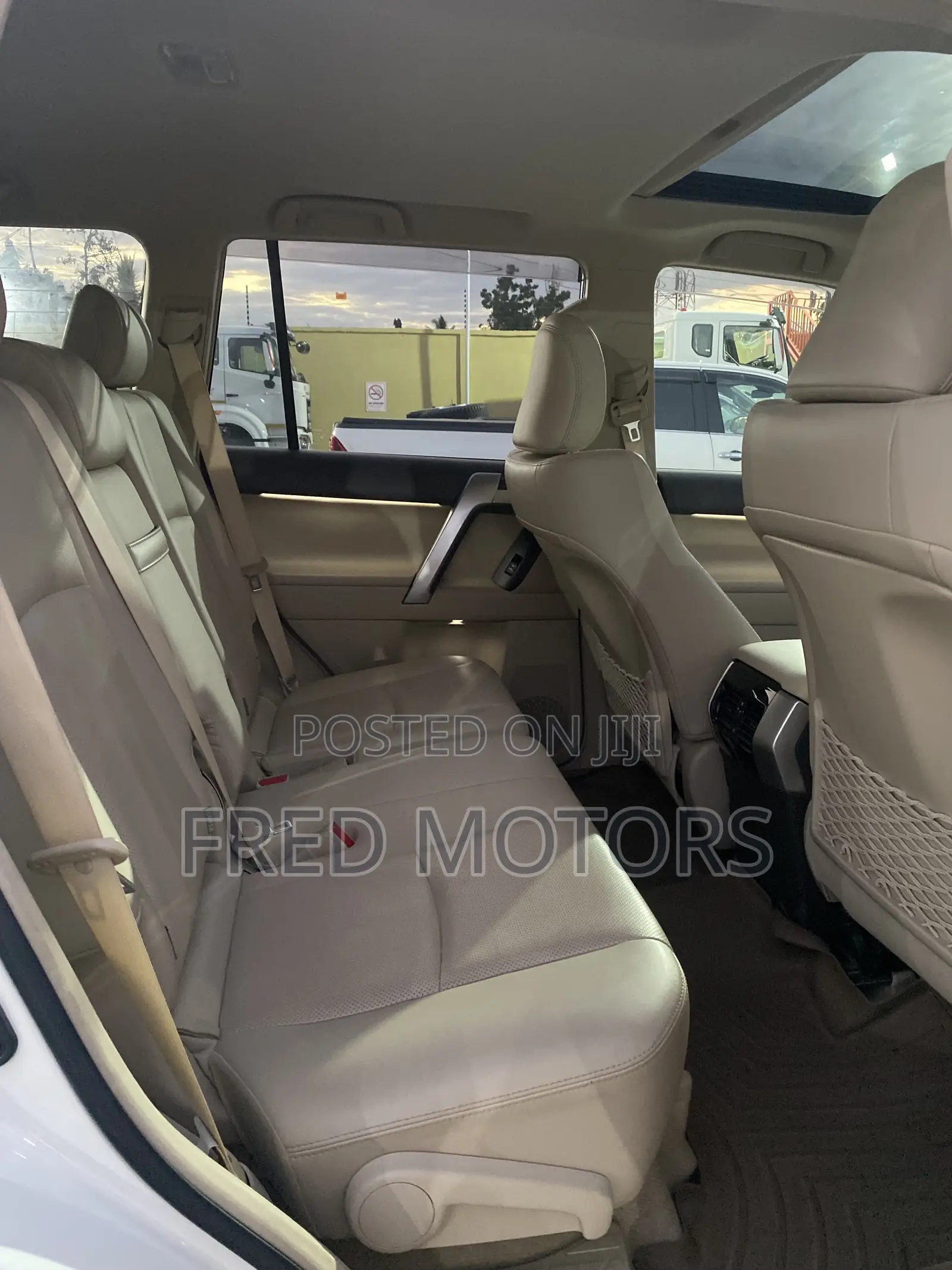 Toyota Land Cruiser Prado 2022 White