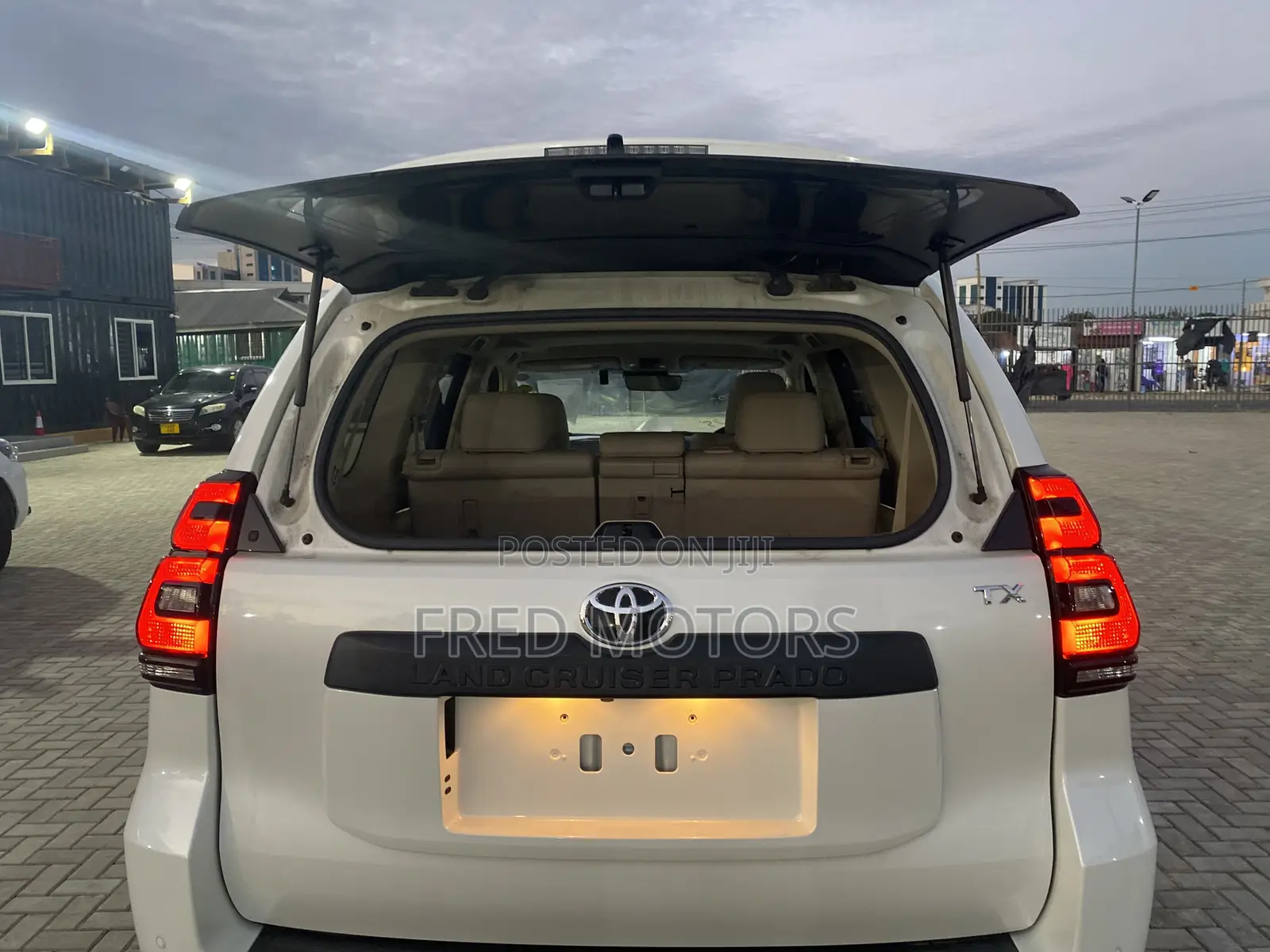 Toyota Land Cruiser Prado 2022 White