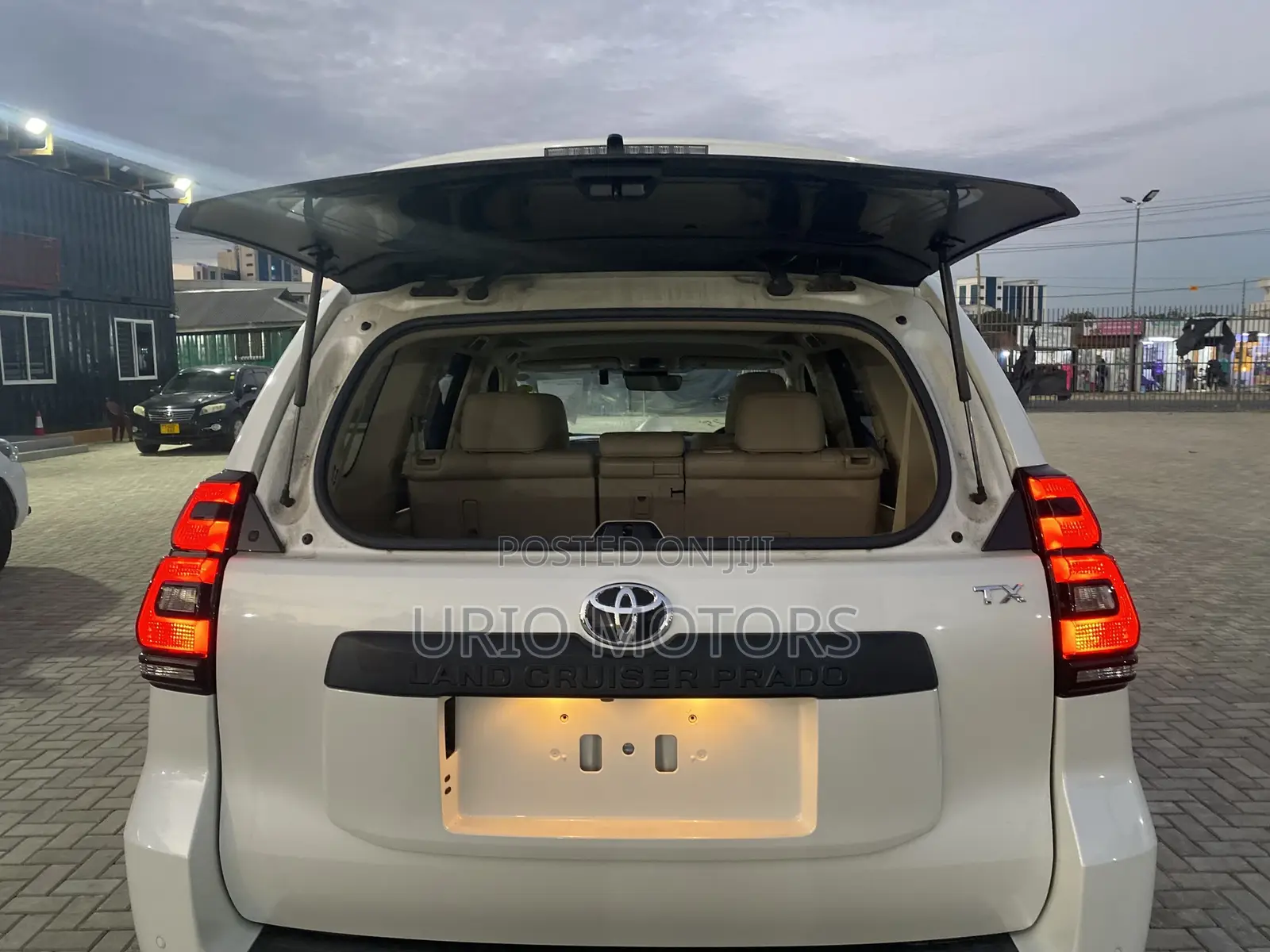 Toyota Land Cruiser Prado 2022 White